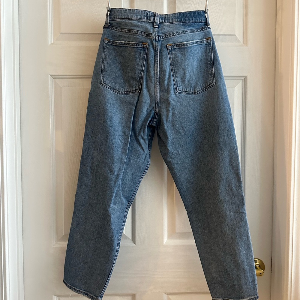 Abercrombie & Fitch Women’s Curve Love The Mom High Rise Jean - Picture 3 of 3